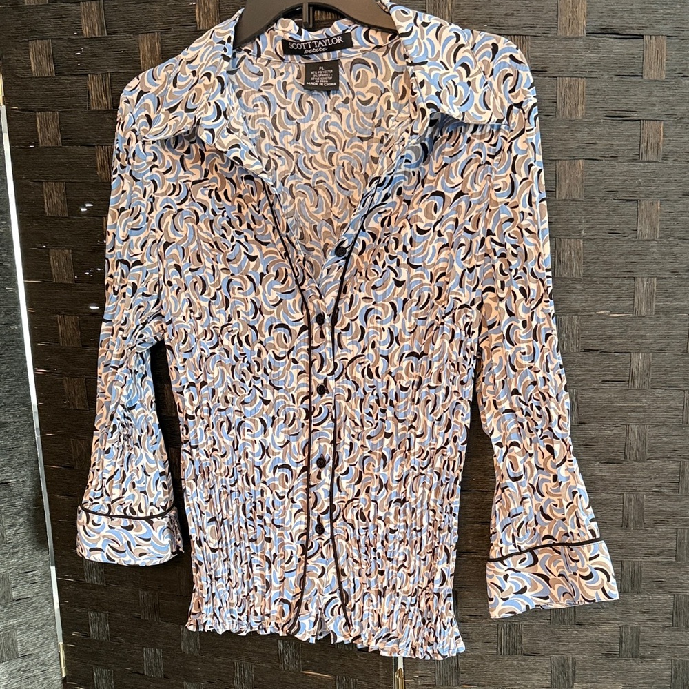 Scott Taylor Women's Blue Patterned Blouse